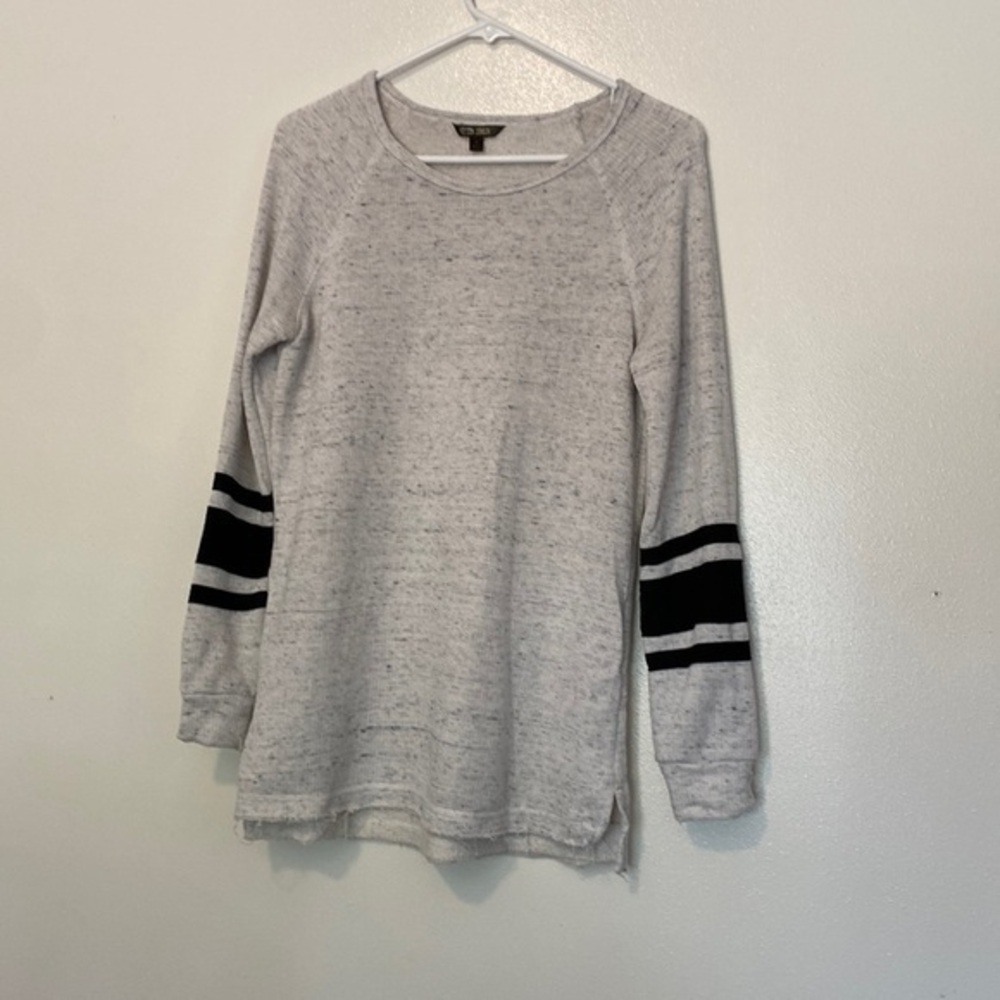 Peyton Jensen marbled grey black long sleeve raw hem sweatshirt small